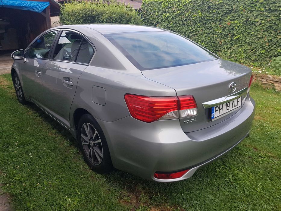 Toyota avensis  2d4d