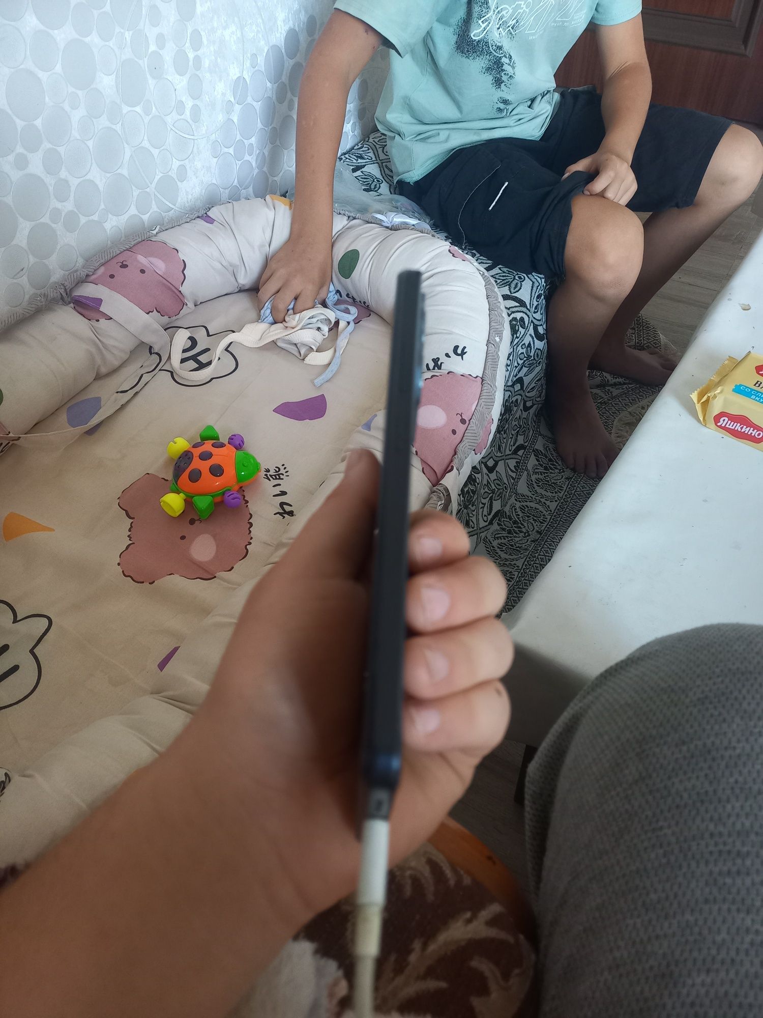 Redmi note 12 xolati yaxshi
