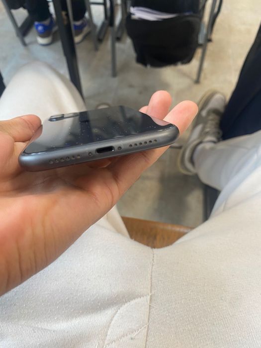 Vand iphone 11 black