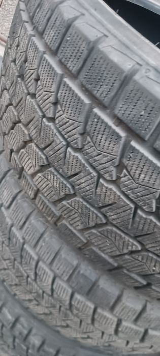 Шины зимние р22.