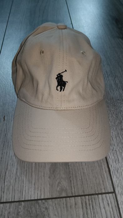 Șapcă polo 3 culori insigne diferite