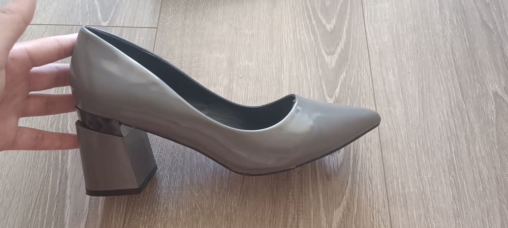 Официални обувки