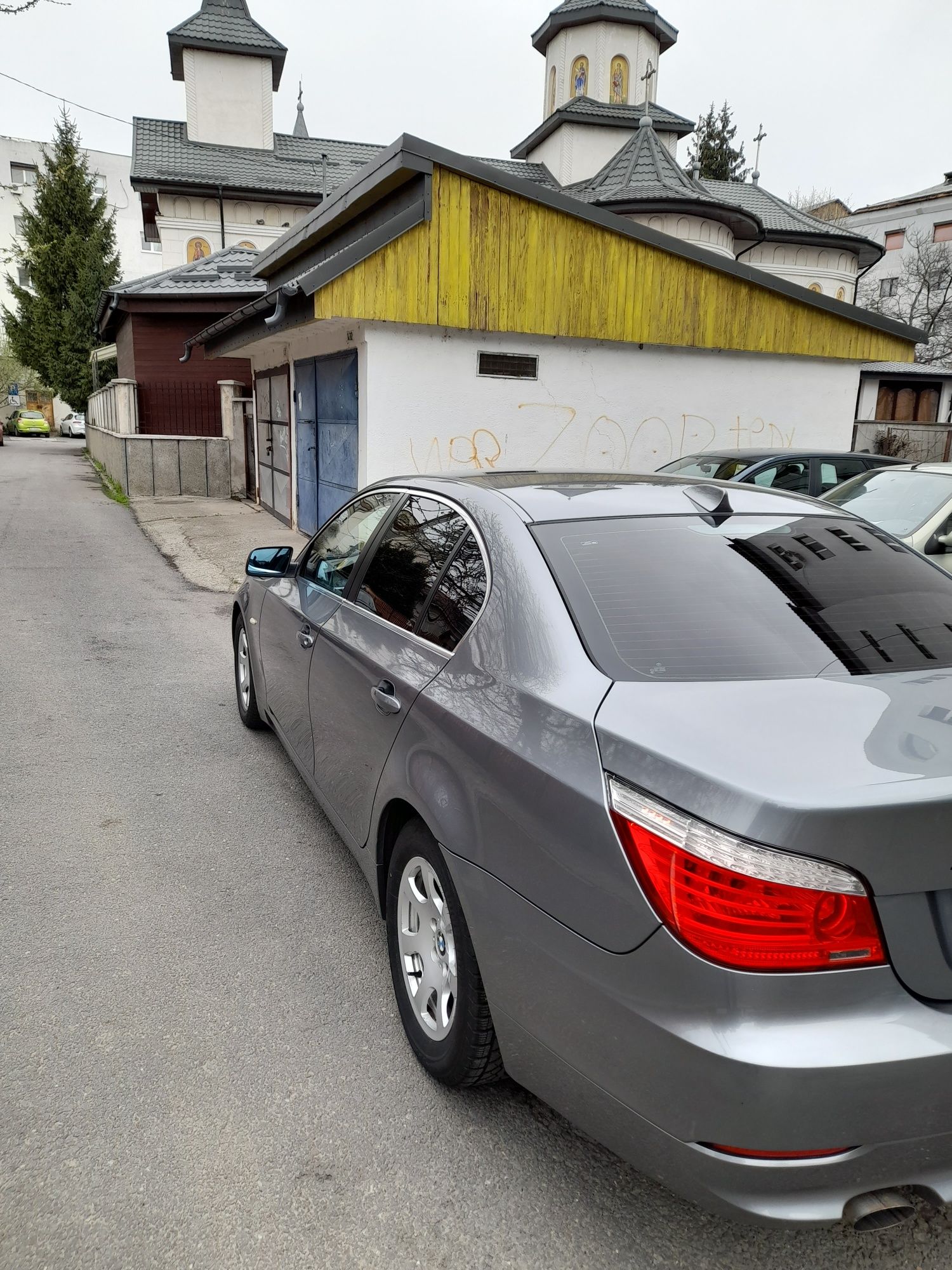 Proprietar vând autoturism marca BMW E60 520d, fabricație 2007