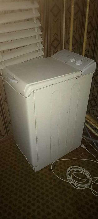 Стиральная Машина Indezit  c верхней загрузкой,