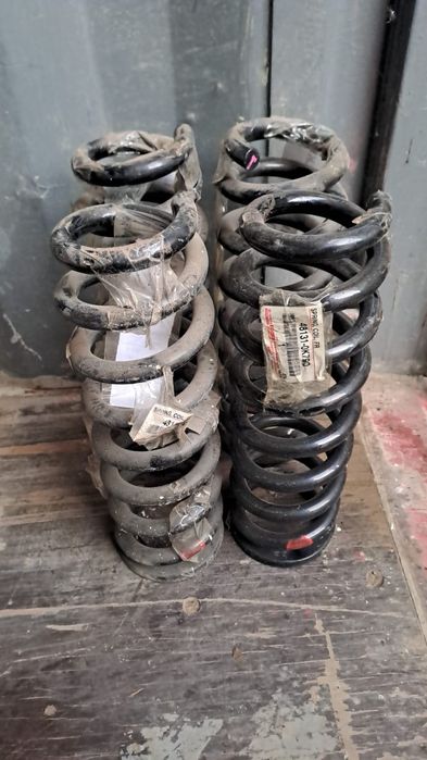 Пружина амортизатора передняя Toyota