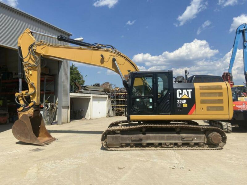 Excavator CAT. 324 E