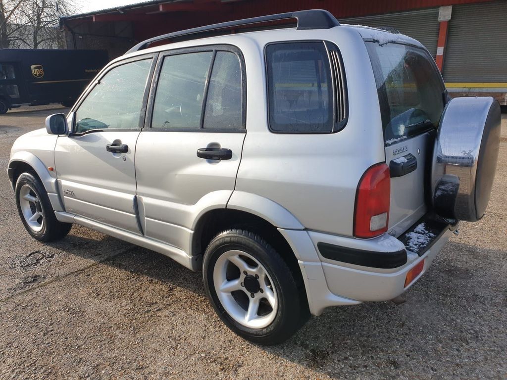 Suzuki grand vitara 2.0i 2005 на части