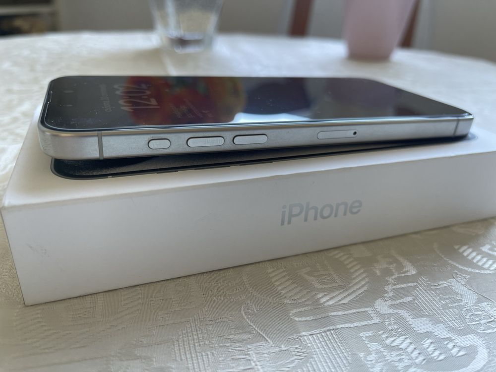 Iphone 15 Pro max 256 GB гаранционен