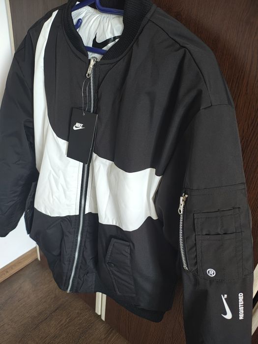 Geacă Nike Windbreaker cu Logo TM și Swoosh 1972 mărime M