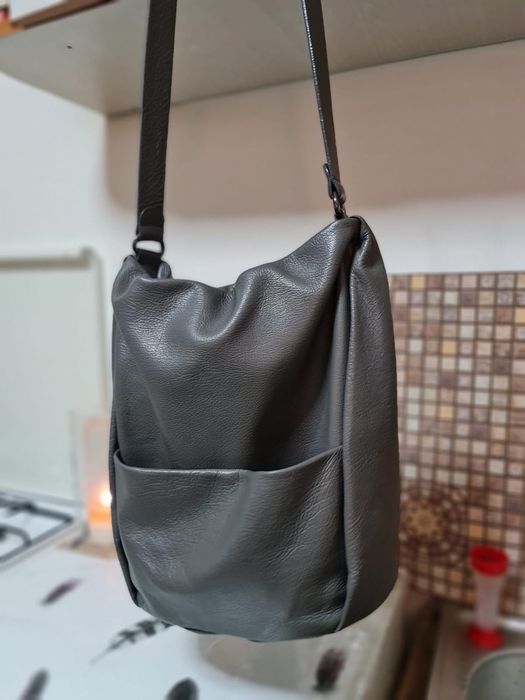 Geanta gri piele naturala !