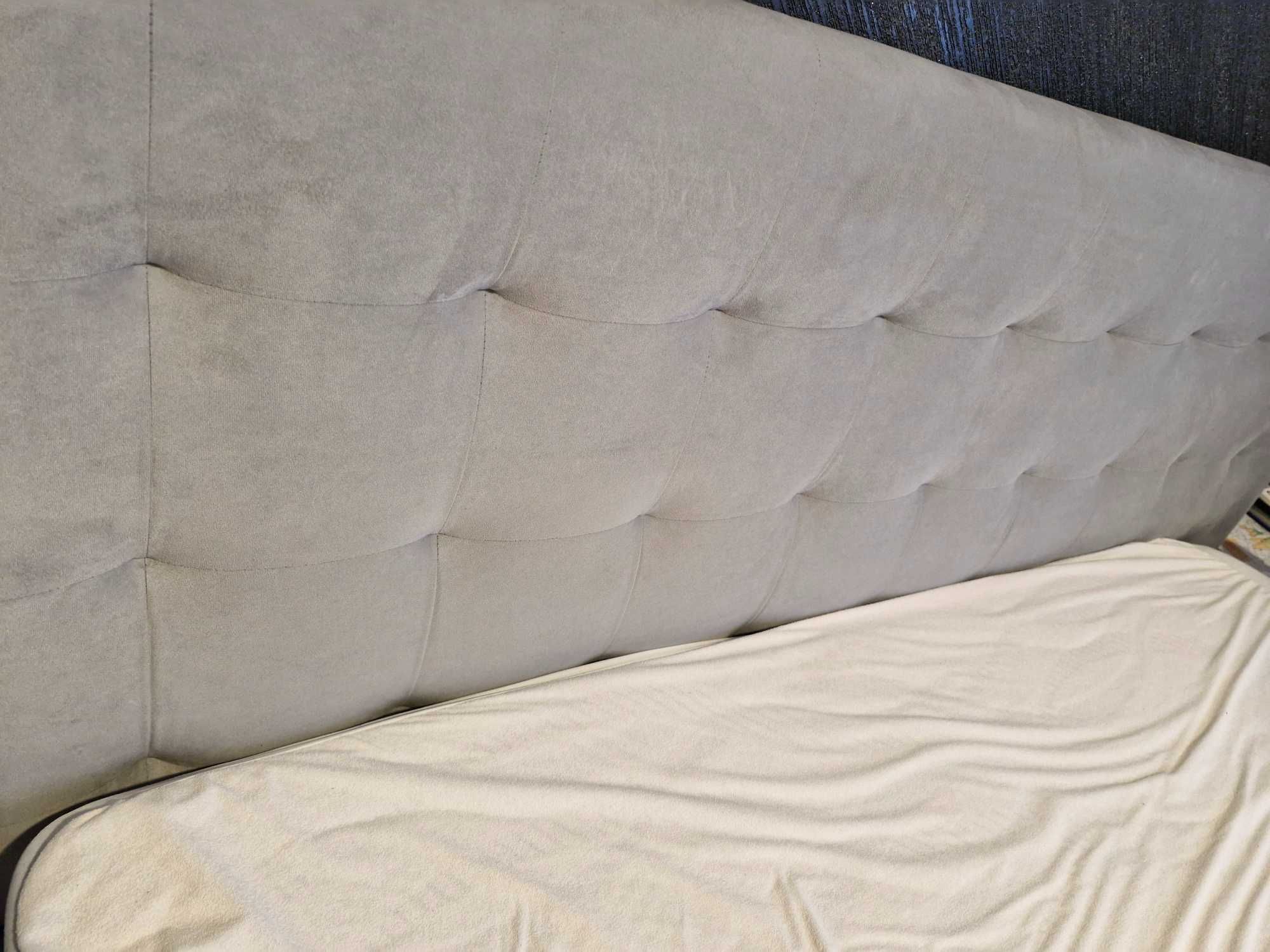 Pat matrimonial cu saltea si canapea extensibila