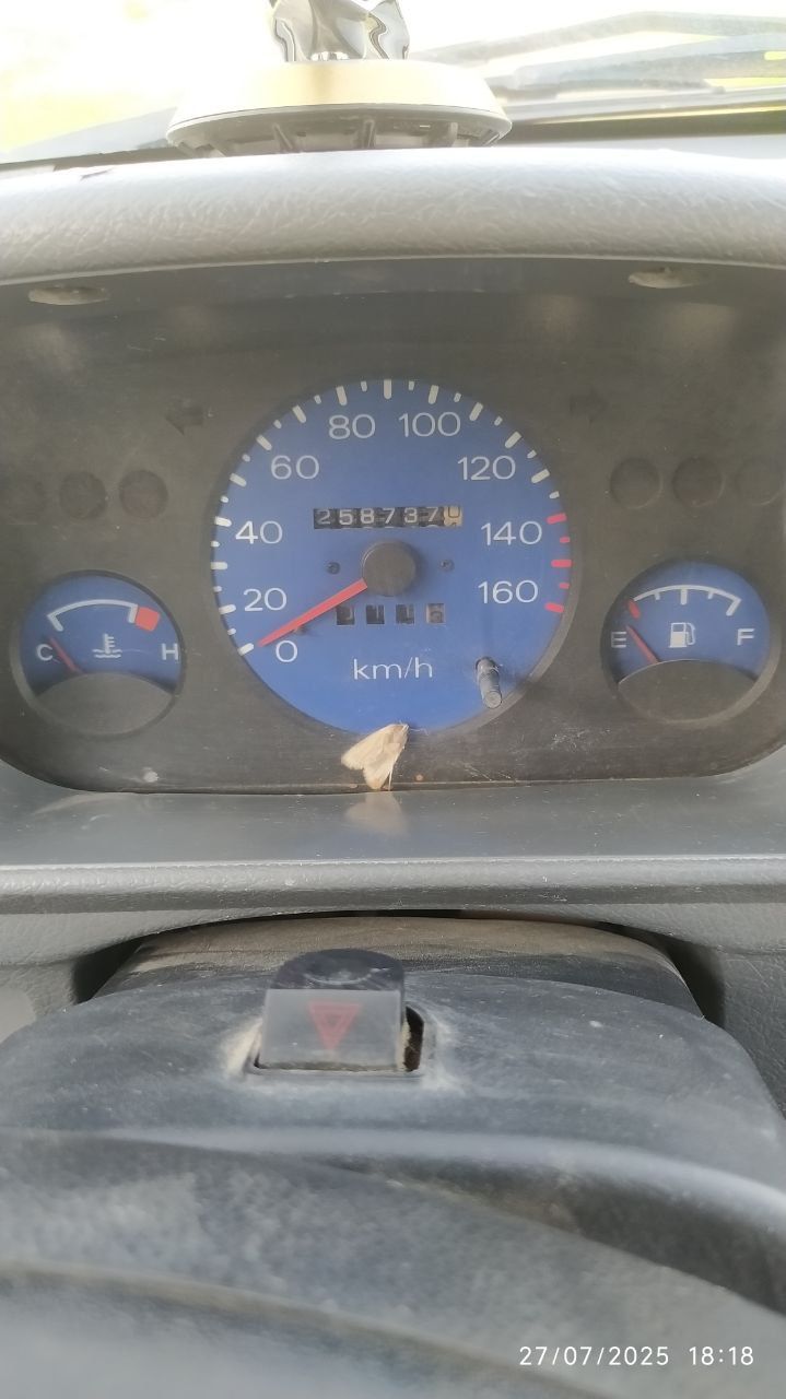 Продаётся автомобиль тико 2002 год