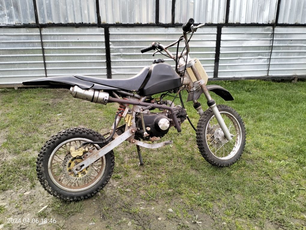 Vând cross 125 cc