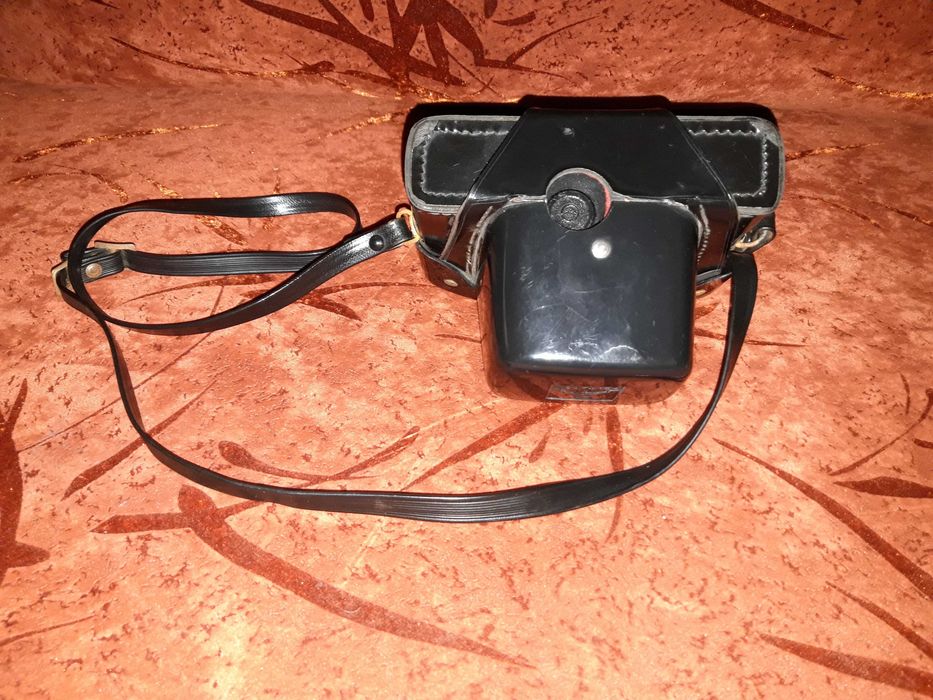 Продавам РЕТРО фотоапарат "PENTACON PRAKTICA MTL3"