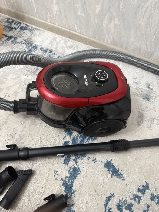 Продам пылесос рабочий