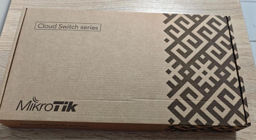 Новые MikroTik CRS309-1G-8S+IN