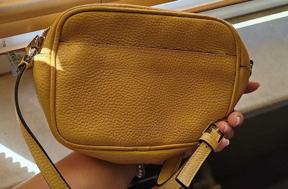 Оригинална чантичка Escada