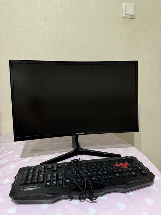 Монитор в подарок клавиатура