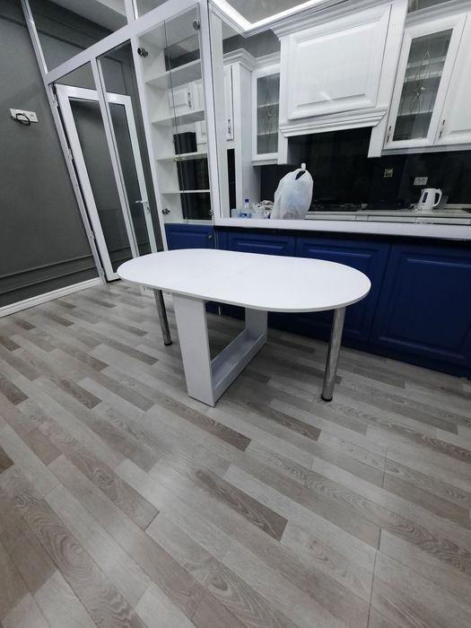 Компактный овал стол - трансформер – идеальный выбор