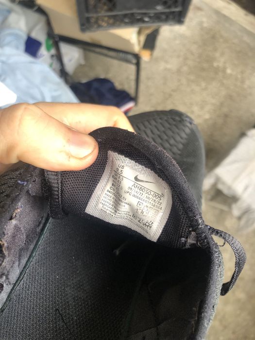 Nike air 270 оригинални обувки 43