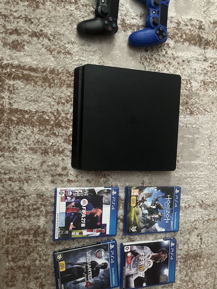PS4 slim продам пс4