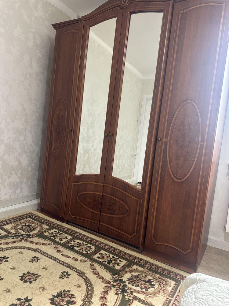 Спальный гарнитур с матрасом