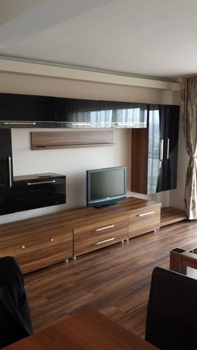 Inchiriez apartamant 2 camere - CENTRU