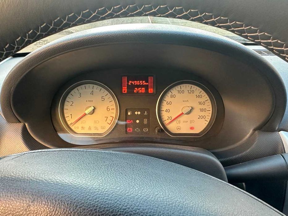 Dezmembrez Dacia Logan 1.2 B 2010 Clima