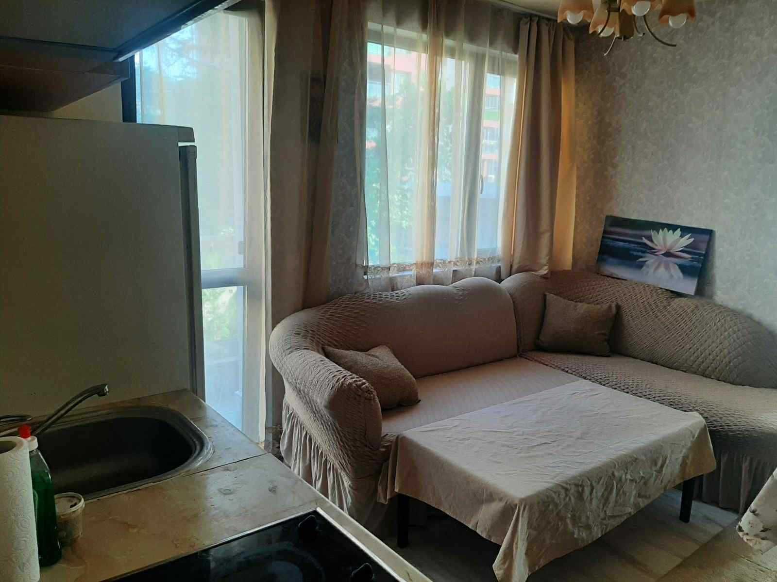 Тристаен ап. под наем в кв. Хиподрума