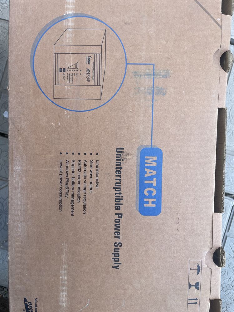 UPS новый. В упаковке