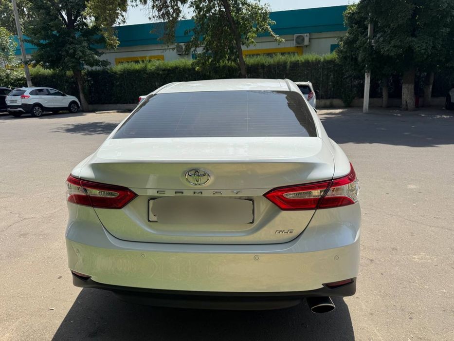 Toyota Camry 2020 год