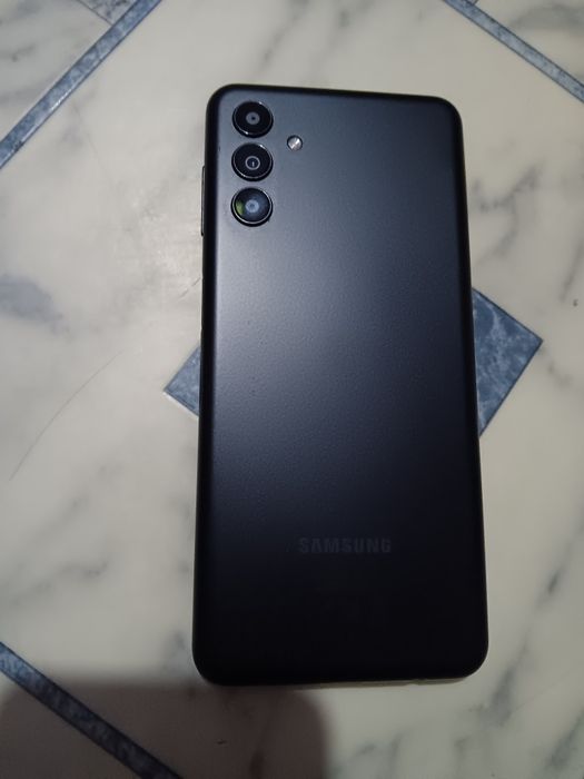 Vând samsung A13 Impecabil