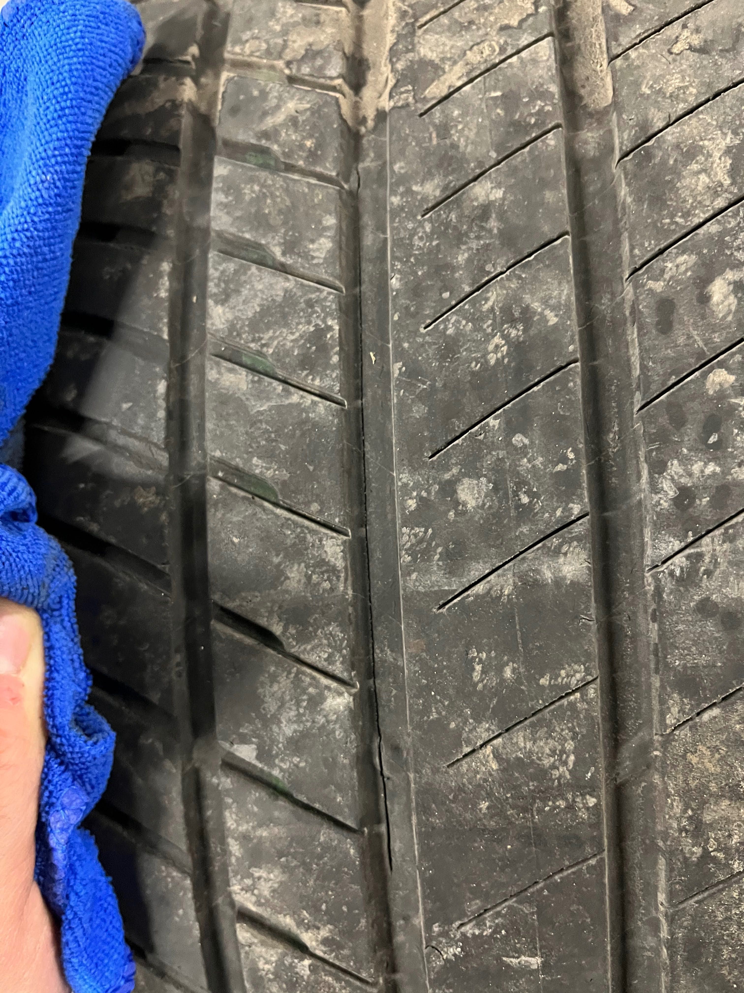 Гуми Bridgestone Alenza 245/50 R19 105W BMW