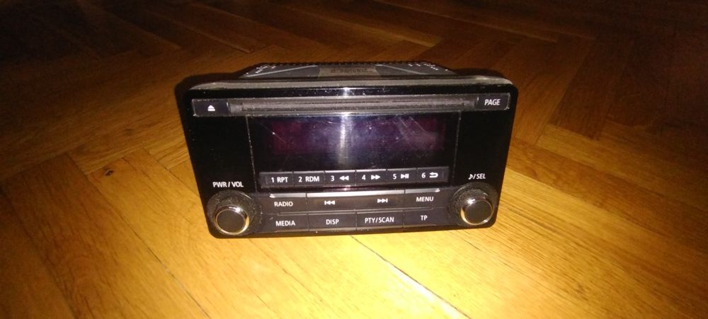 Оригинален радио CD плейър и рамка за  Mitsubishi ASX 2014