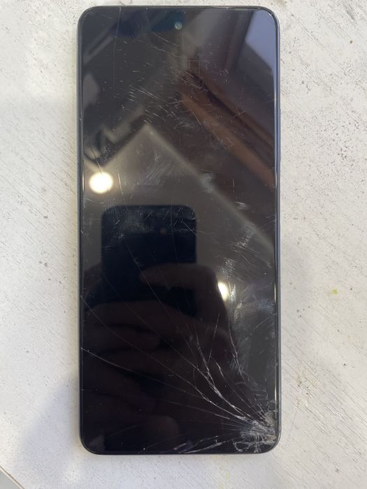 Продам Infinix Note 10 Pro Разбитый