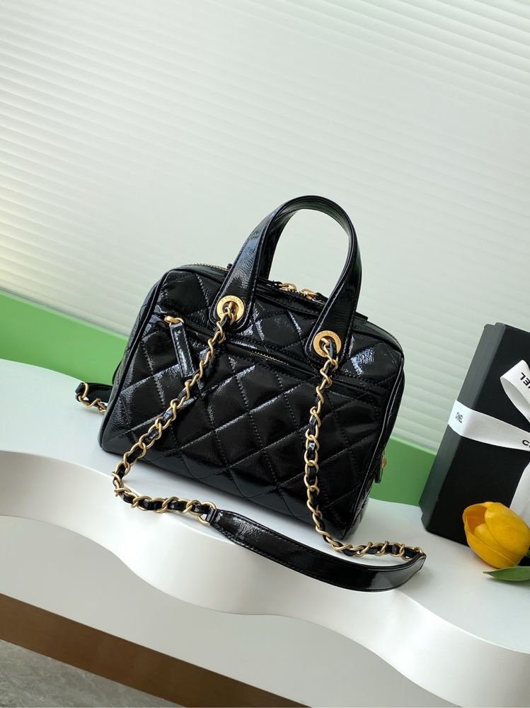 Geanta Chanel 21 cm