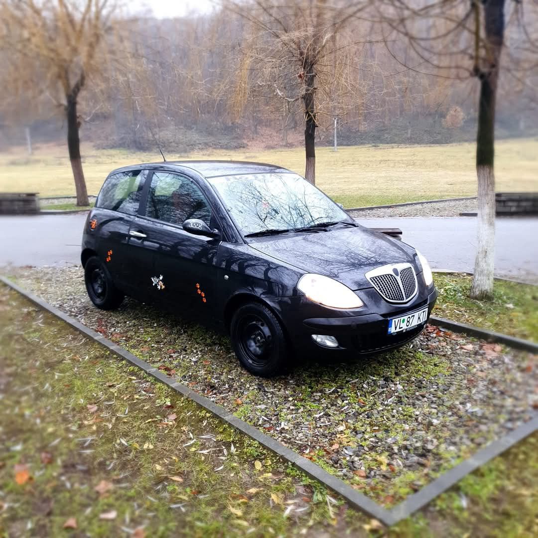 Lancia Ypsilon an 2006