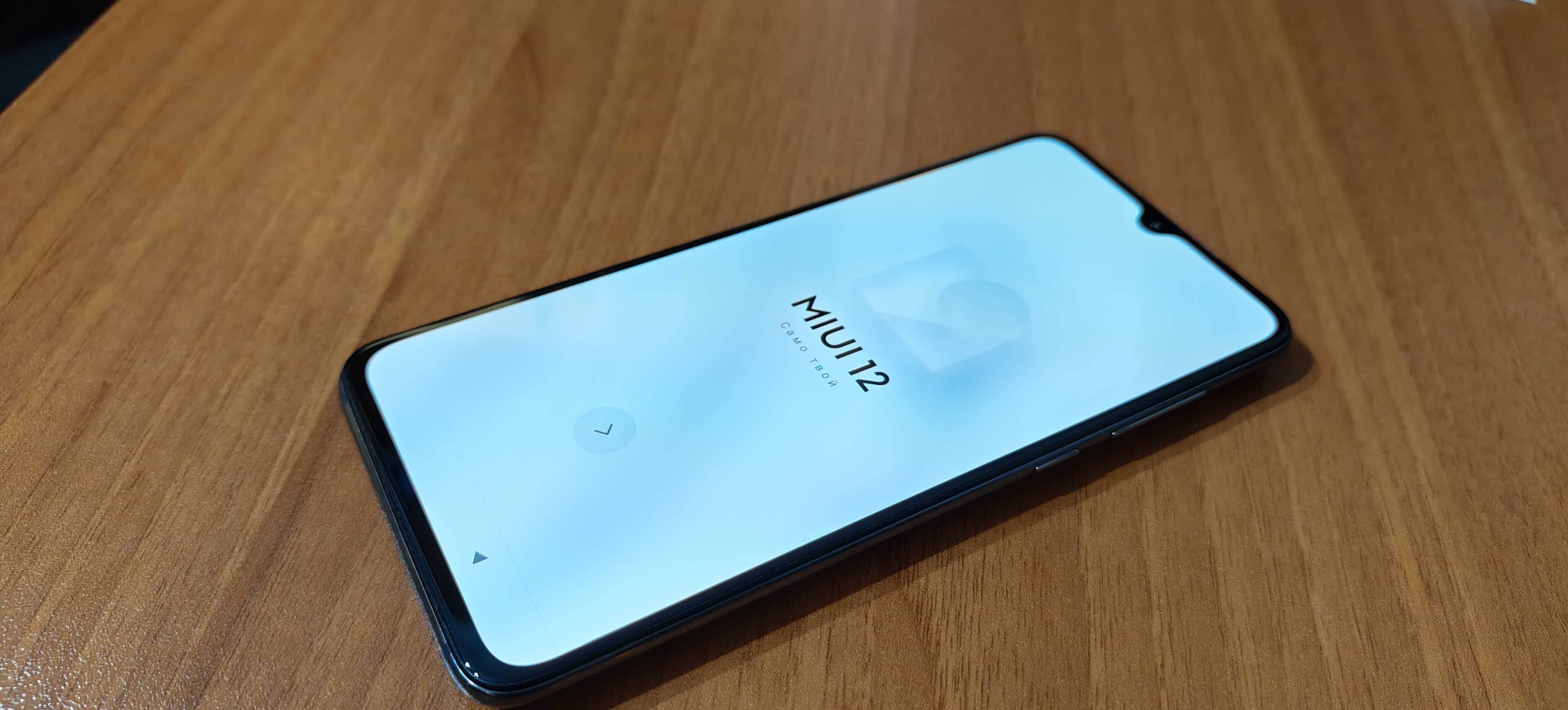 Смартфон Xiaomi Mi 9
