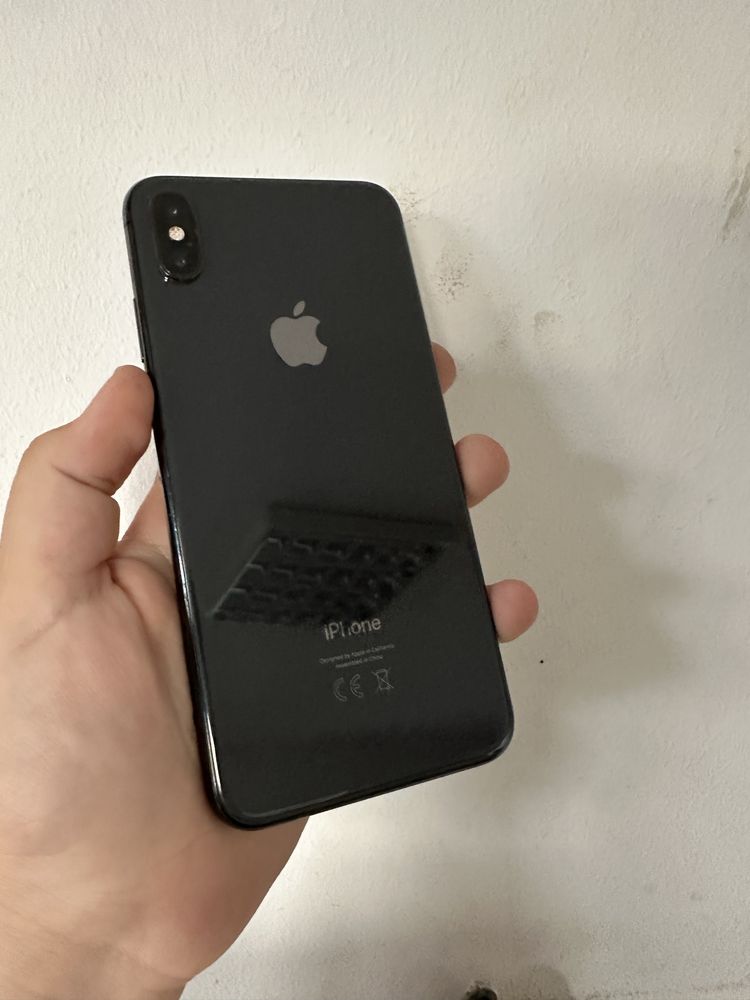 iPhone XS Max счупен екран с iCloud