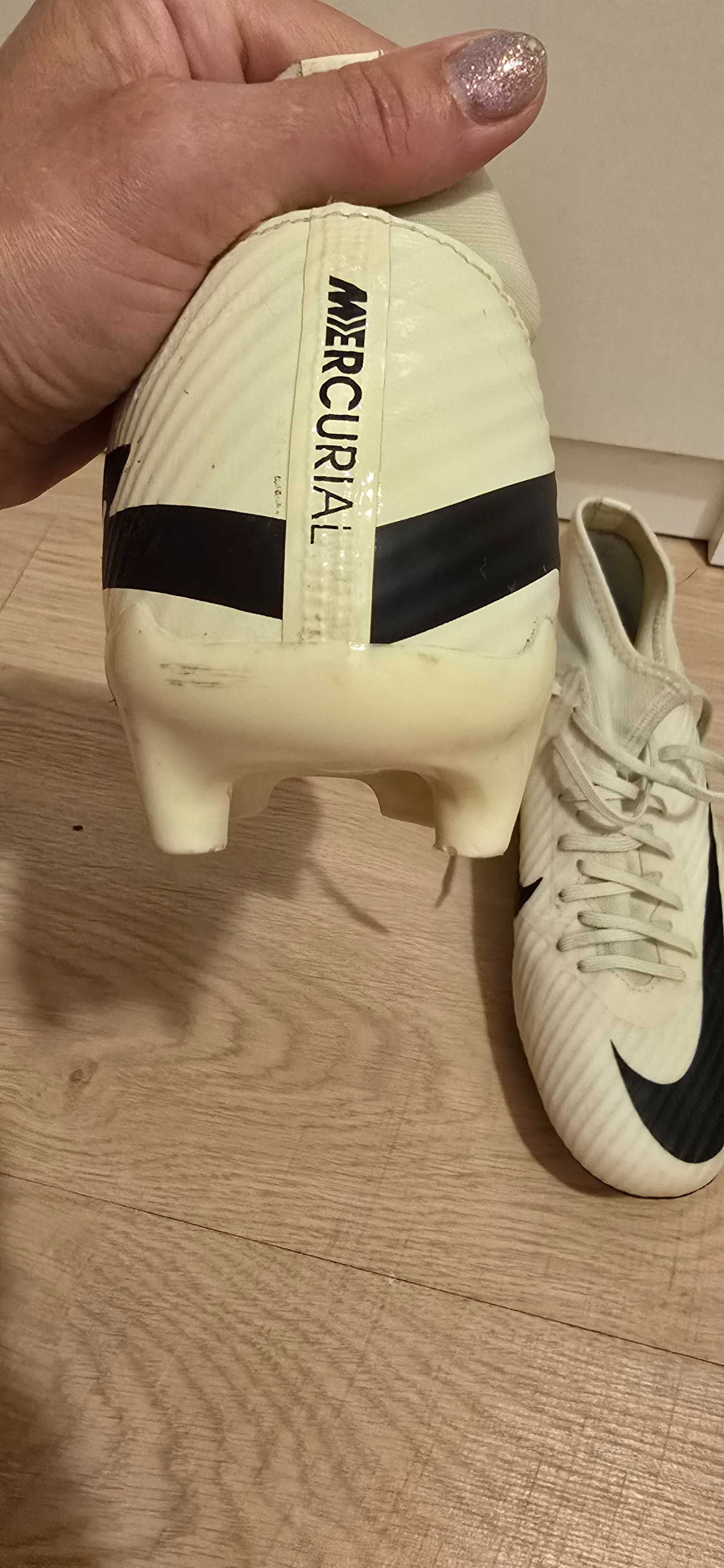 Обувки за футбол бутонки, Nike Mercurial Air, 43 размер, бял цвят