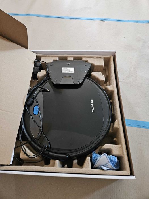 robot aspirator Rovus