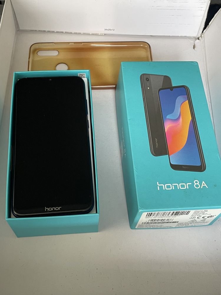 Honor 8A dual sim blue folosit ca nou,impecabil in cutie pachet