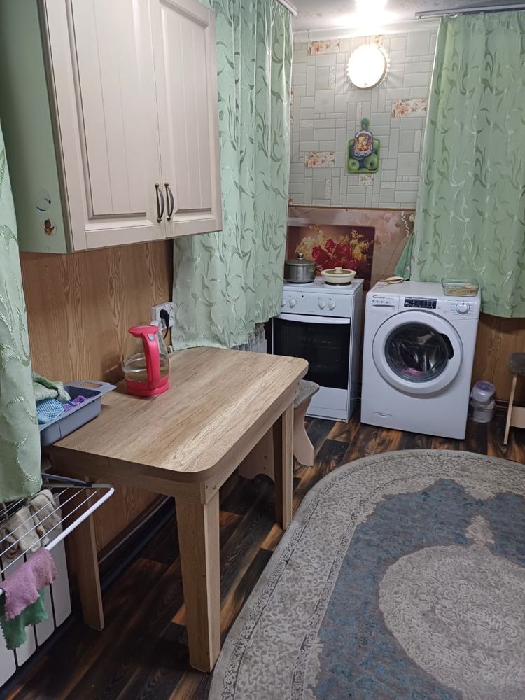 Меняю 2хкомн.дом с центр.отопл на  2х комнатную квартиру в городе