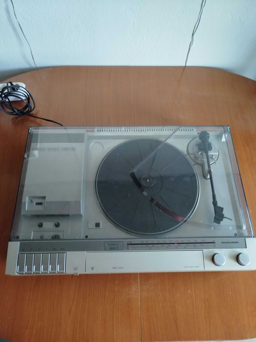 Superb Stereo Music Center Minerva model: RST 200. In stare perfecta!