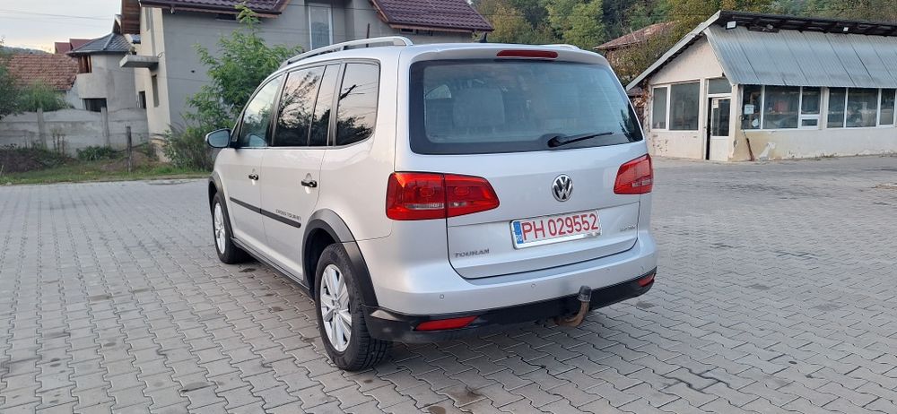 Vw Touran cross 7locuri 2.0tdi automat euro5 DSG