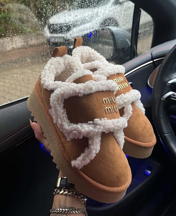 UGG, естествен велур и MIU MiU