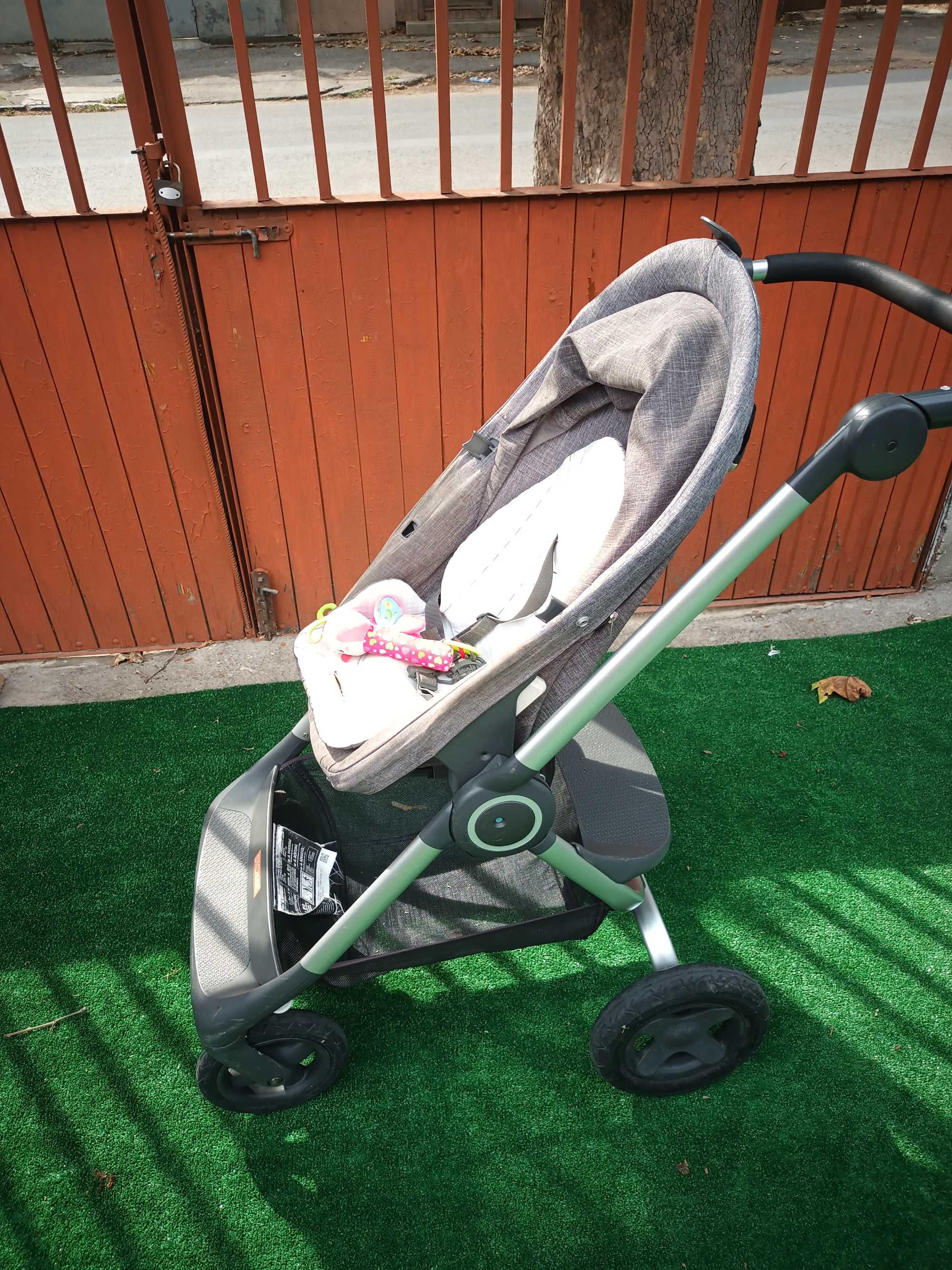 Бебешка количка Stokke