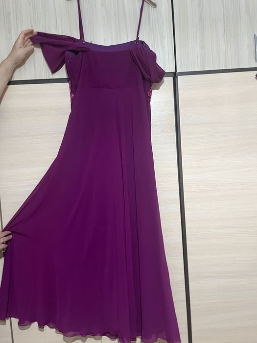 Дълга официална лилава рокля