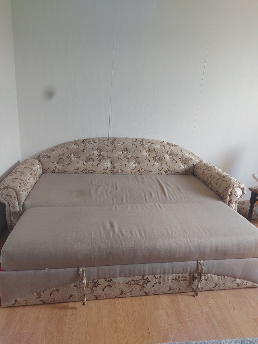 Продам диваны и кровать