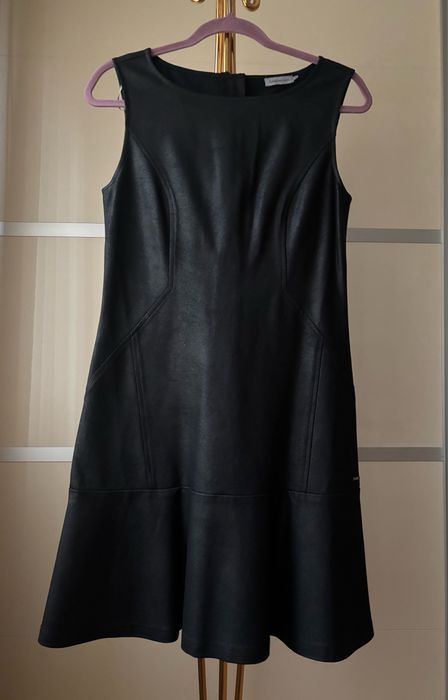 Рокля ,,Calvin Klein”.Нова!Размер М.Състав вискоа и еластан.